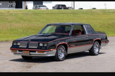 was there a brown version of the Hurst Olds, or am i dreaming of something else, i remember a rootbeer brown one w the orange stripes
