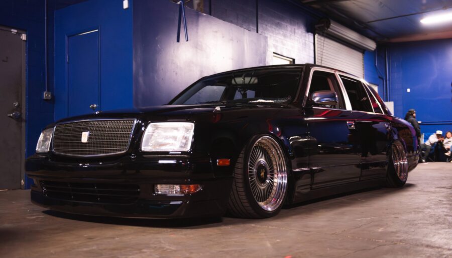 Toyota Century [6016 x 4016] Full Junction Produce Bodykit