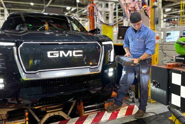 General motors produktion factory zero detroit hamtrack gmc