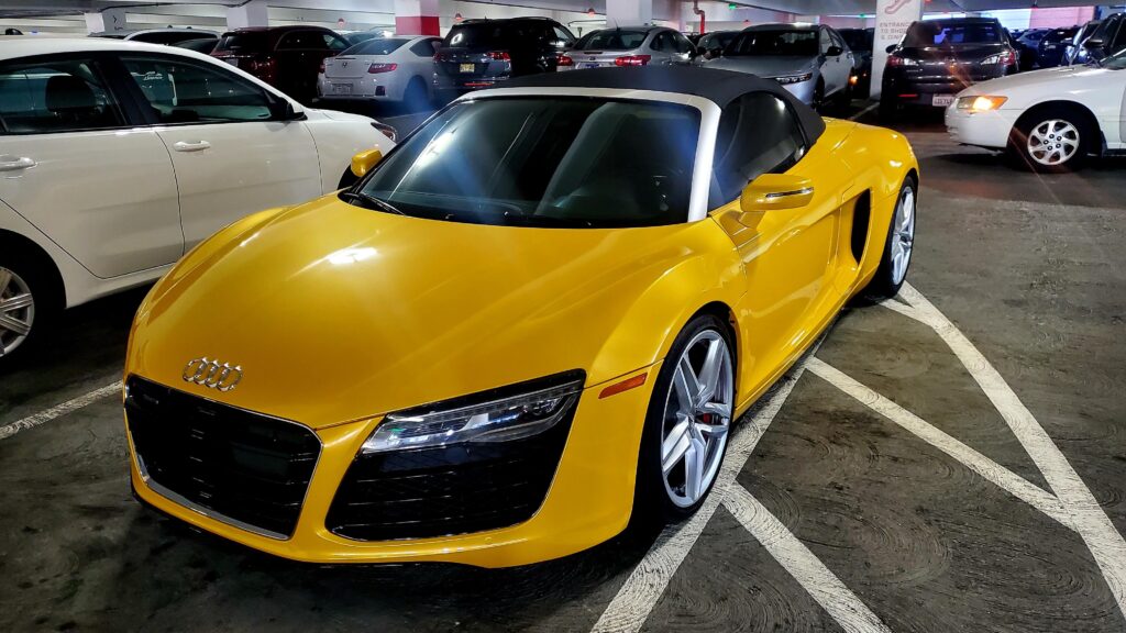 [Audi R8 Spyder] in yellow chillin at the mall
