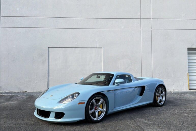 Porsche Carrera GT [1536x2048]