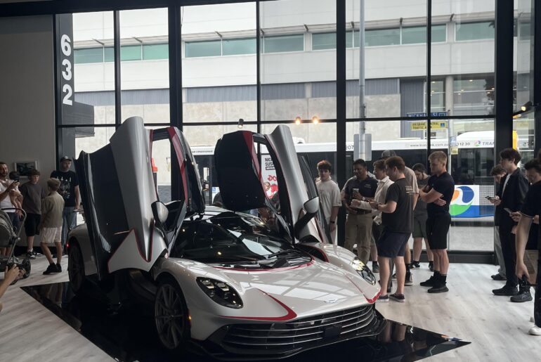 Aston Martin Valhalla 3024x4032