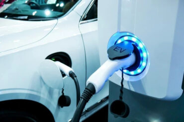 China Pushes Electric Vehicles Toward the Five-Minute Charge Era