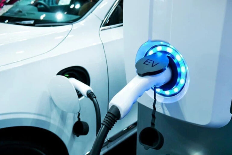China Pushes Electric Vehicles Toward the Five-Minute Charge Era