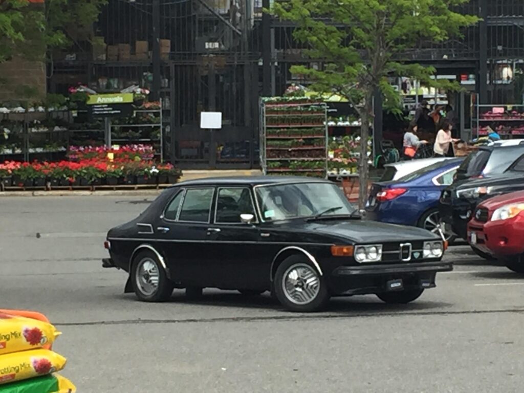 [Saab 99] Making a Home Depot run…when I was a kid we had one just like this in yellow.