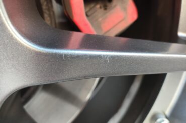 Polishing minimal scratches on new Wheels