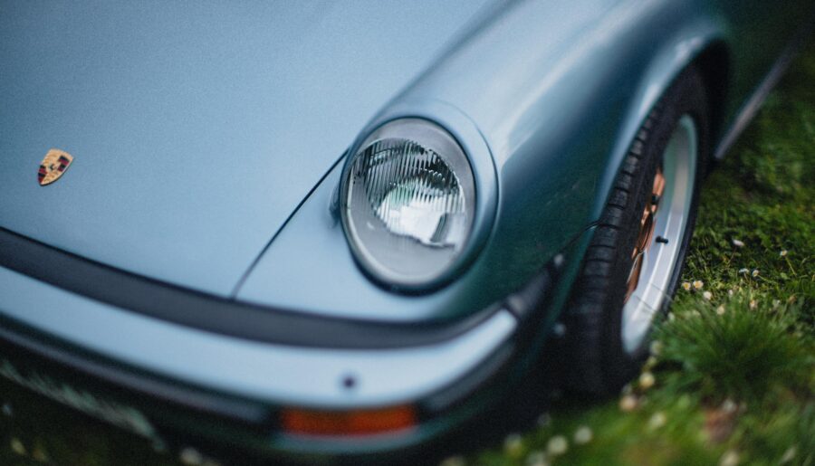 I took a picture of a 911 Turbo [6736×4491]