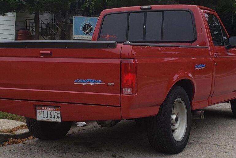 [Ford F150 Lighting] spotted in Illinois, have never seen a early lighting like this one before