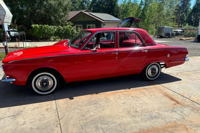 63 Valiant V200