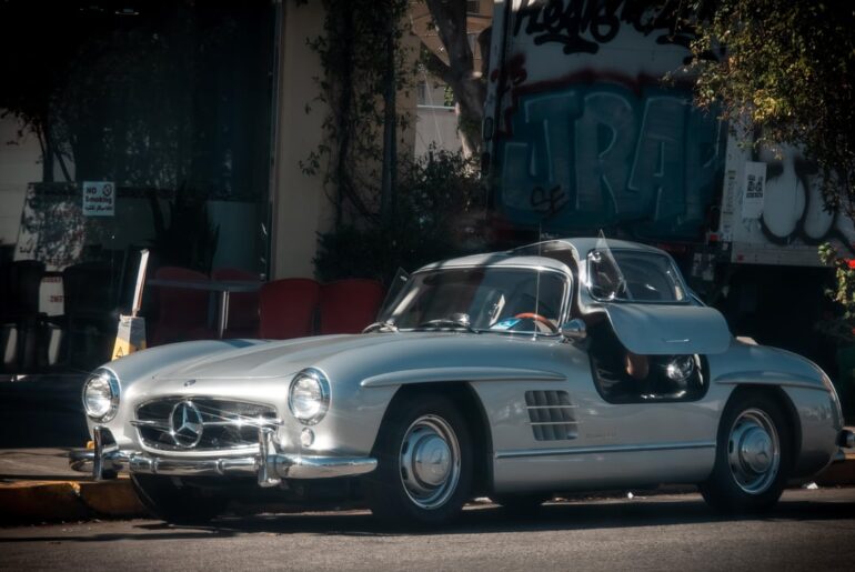 [Mercedes-Benz 300 SL Gullwing Coupe] Main Character Energy