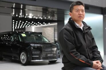 How EVs are transforming China's auto industry, from 'dark factories' to battery-swap stations | CBC News