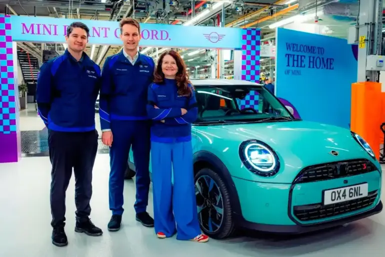 Electric MINI Cooper price matches gasoline, boosts EV sales growth
