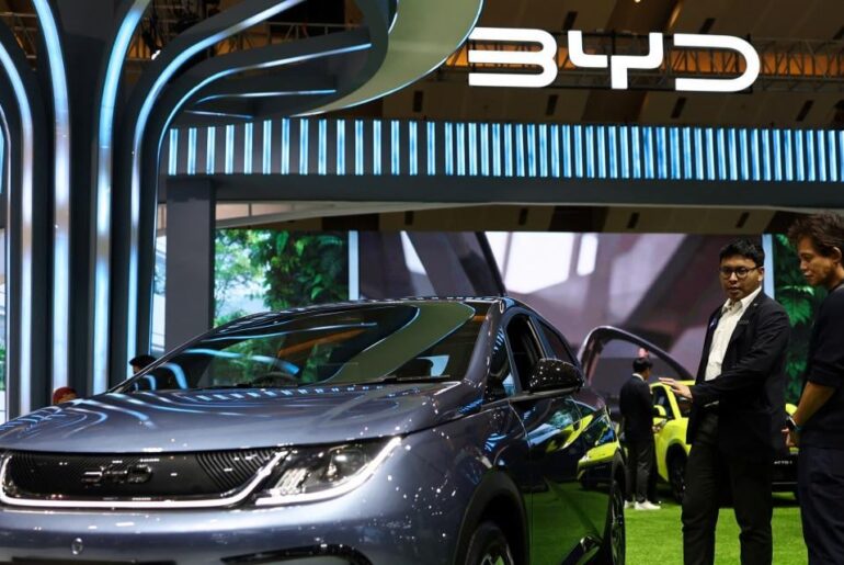 China’s Auto Sales Drop as Demand Cools