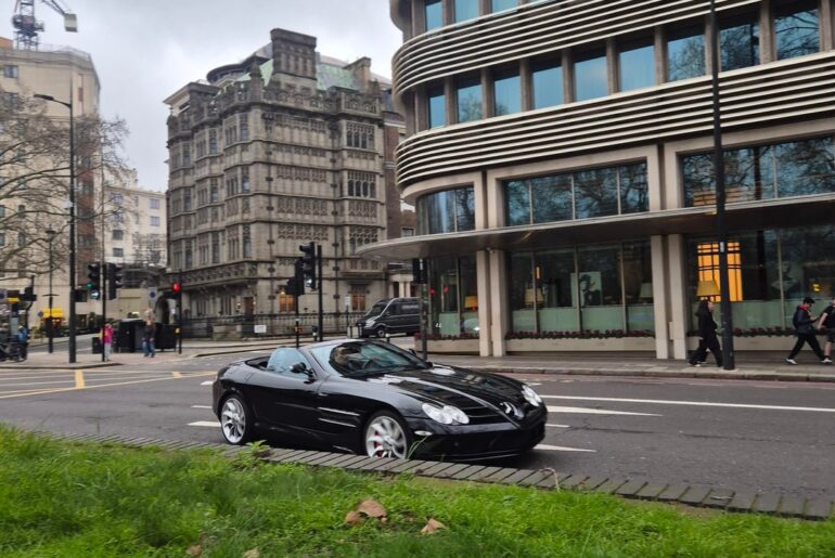 Some parklane spots. Not as many unique cars as usual but stilla really good day [multi]