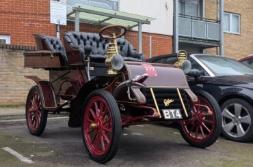 Spotted a 1903 [Cadillac Tonneau] outside a block of flats in London, UK