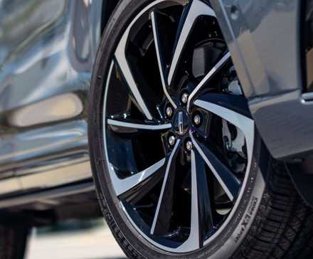 Close-up shot of the alloy wheel on a 2023 Lincoln Corsair.