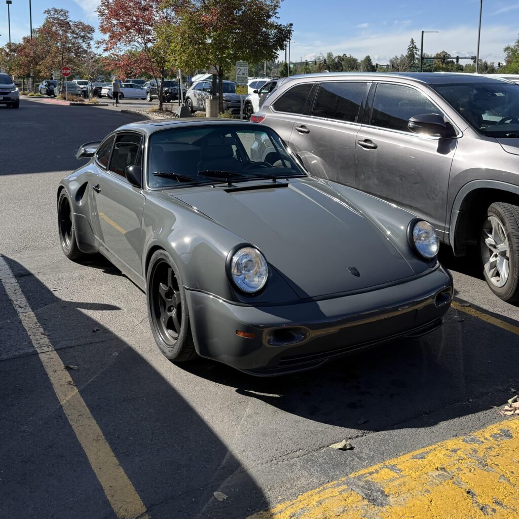 Porsche 911 [3476x3476]