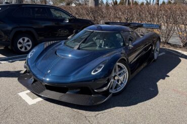[Koenigsegg Jesko] at the local mall