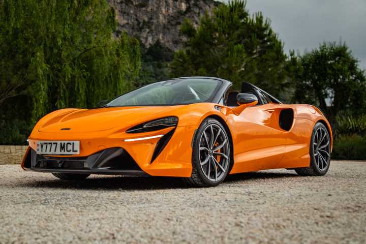 McLaren Artura Spider First Drive