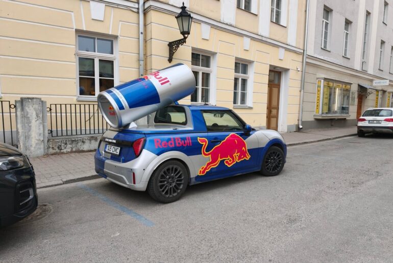 [Red Bull Mini] Looks like a newer model