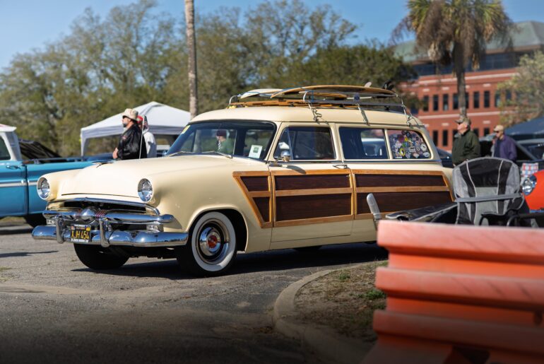 [6000x4000] Woody Wagon