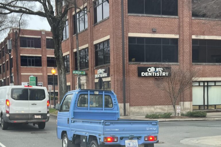 Got stuck in traffic with this [Honda Acty]