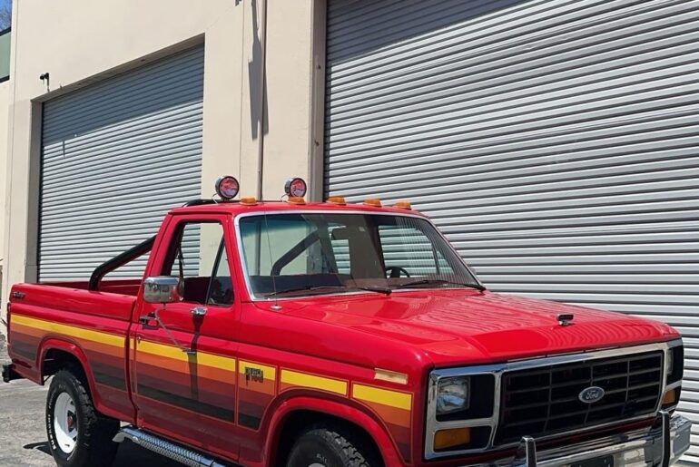 [1984 Ford F-150 Explorer] beautiful truck. Don’t love the side exhaust though, was that a factory option?