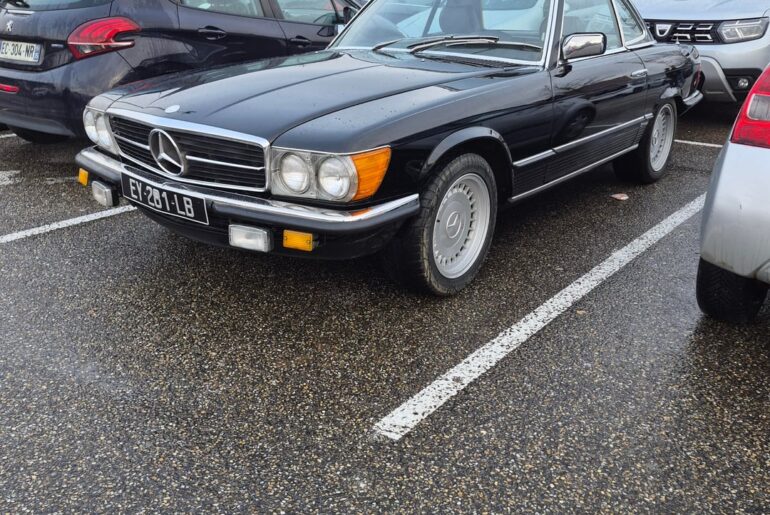 California M. BENZ spotted I'm Lyon (France).