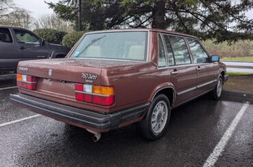 Volvo 760 Turbo: the official car of...