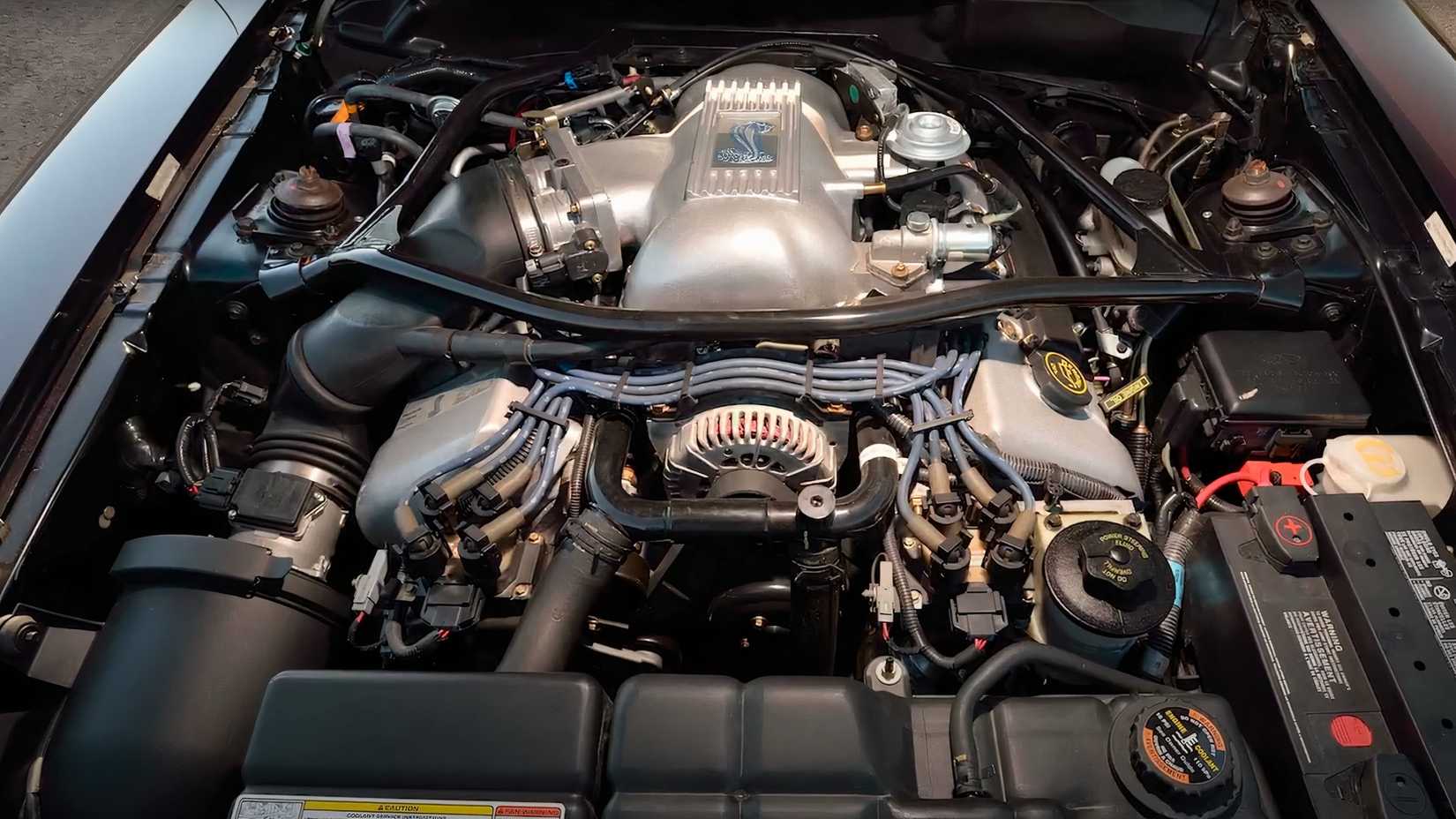 1995 Spectre R42 4.6L NA Ford Modular V8 Engine
