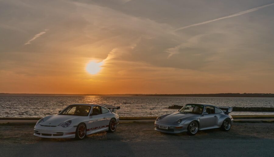 Porsche 996.2 GT3RS & Porsche 993 Turbo S “GT2” replica, done in period by Porsche Japan. (1836×2752)