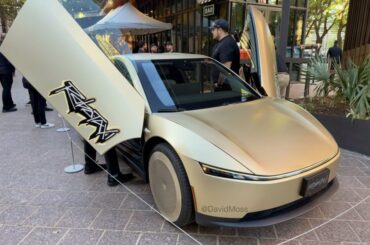 Tesla Robotaxi gets a small but significant change