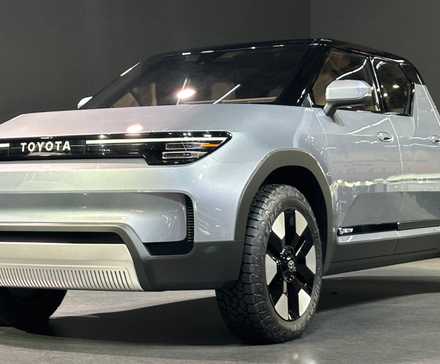 Toyota EPU Electric Pickup Truck Concept - 02