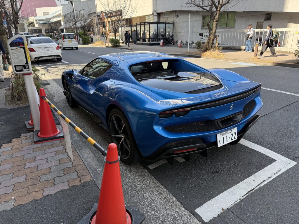 [Ferrari] in Ginza