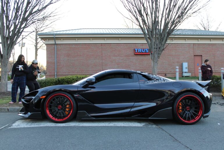 This nice [McLaren 720s] over the weekend at Cars and Coffee.
