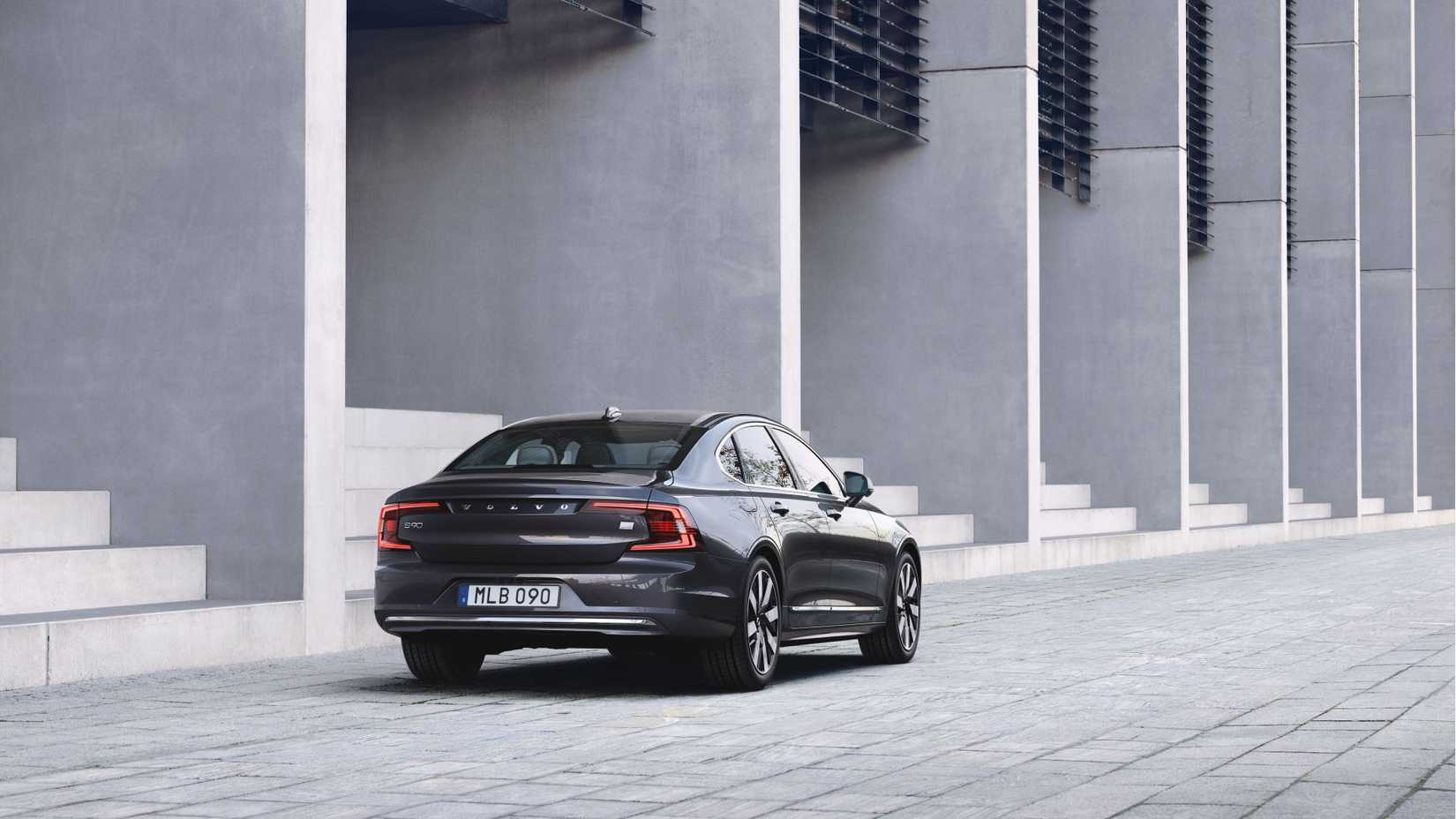 2024 Volvo S90