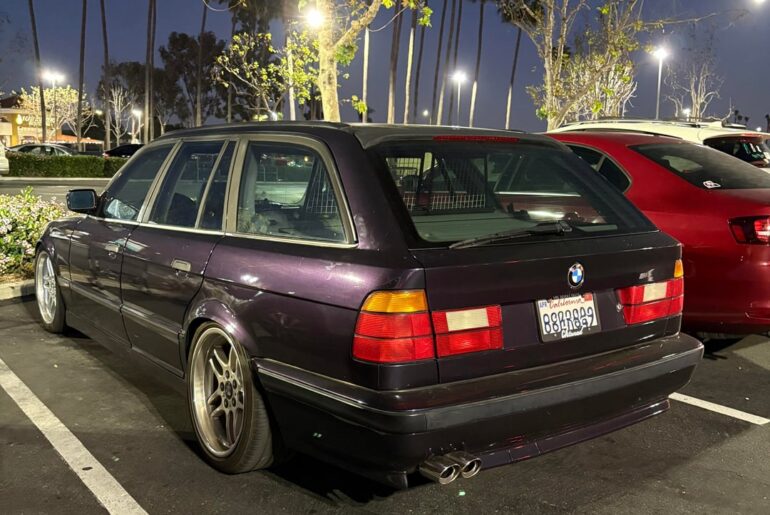 Just saw this beautiful [E34 Touring]The color [Techno Violet] is what caught my eye. Was talking to the owner and turns out it’s an S52 swap and 5-speed swap. M-tech body kit off an M5. Absolutely geeked over this thing.