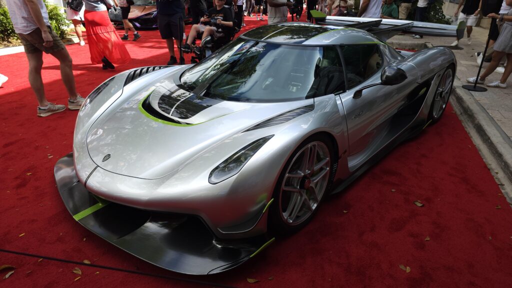 2025 Koenigsegg Jesko Attack [8160 x 4592]