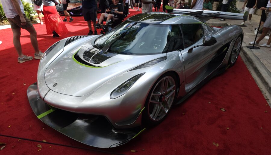 2025 Koenigsegg Jesko Attack [8160 x 4592]