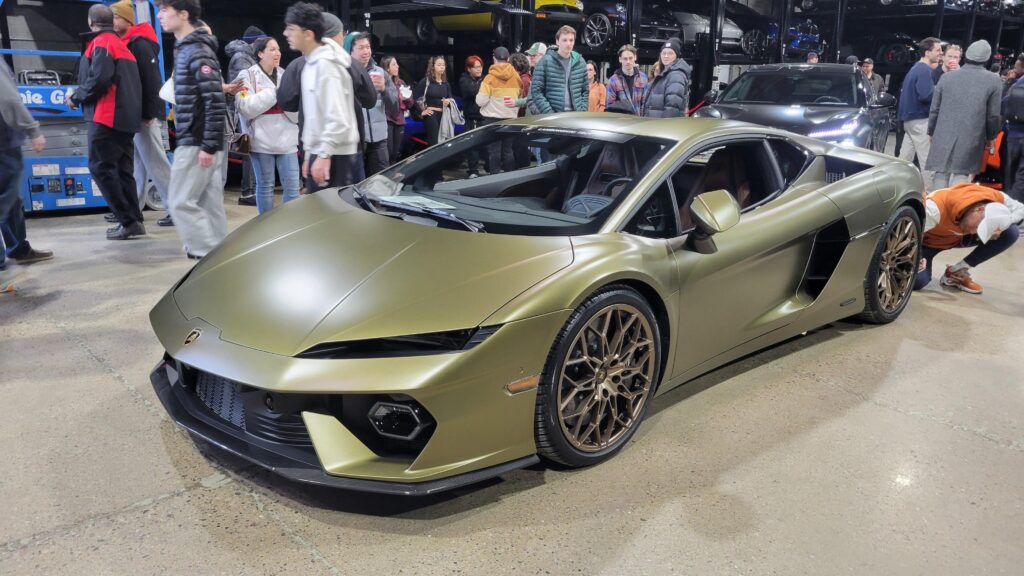 Lamborghini Temerario [2268x4032]