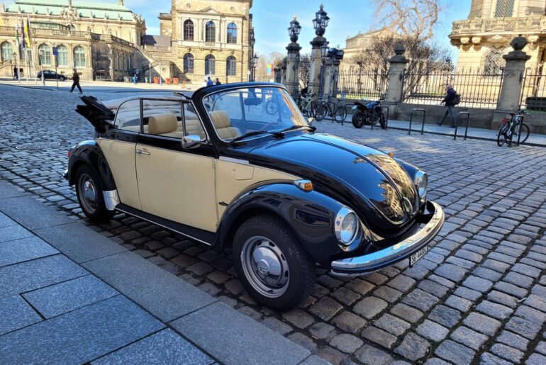 Dualtone Volkswagen Käfer in DD, Ger