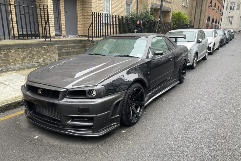 [Nissan GT-R]