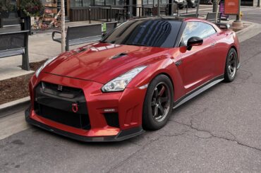 Nissan GTR [3521x3521]