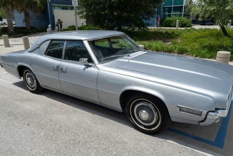 Rare 1969 Ford Thunderbird in 'Stainless Steel' 439ci 350hp. 5 Built