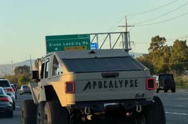 [Apocalypse 6x6] what in the world…