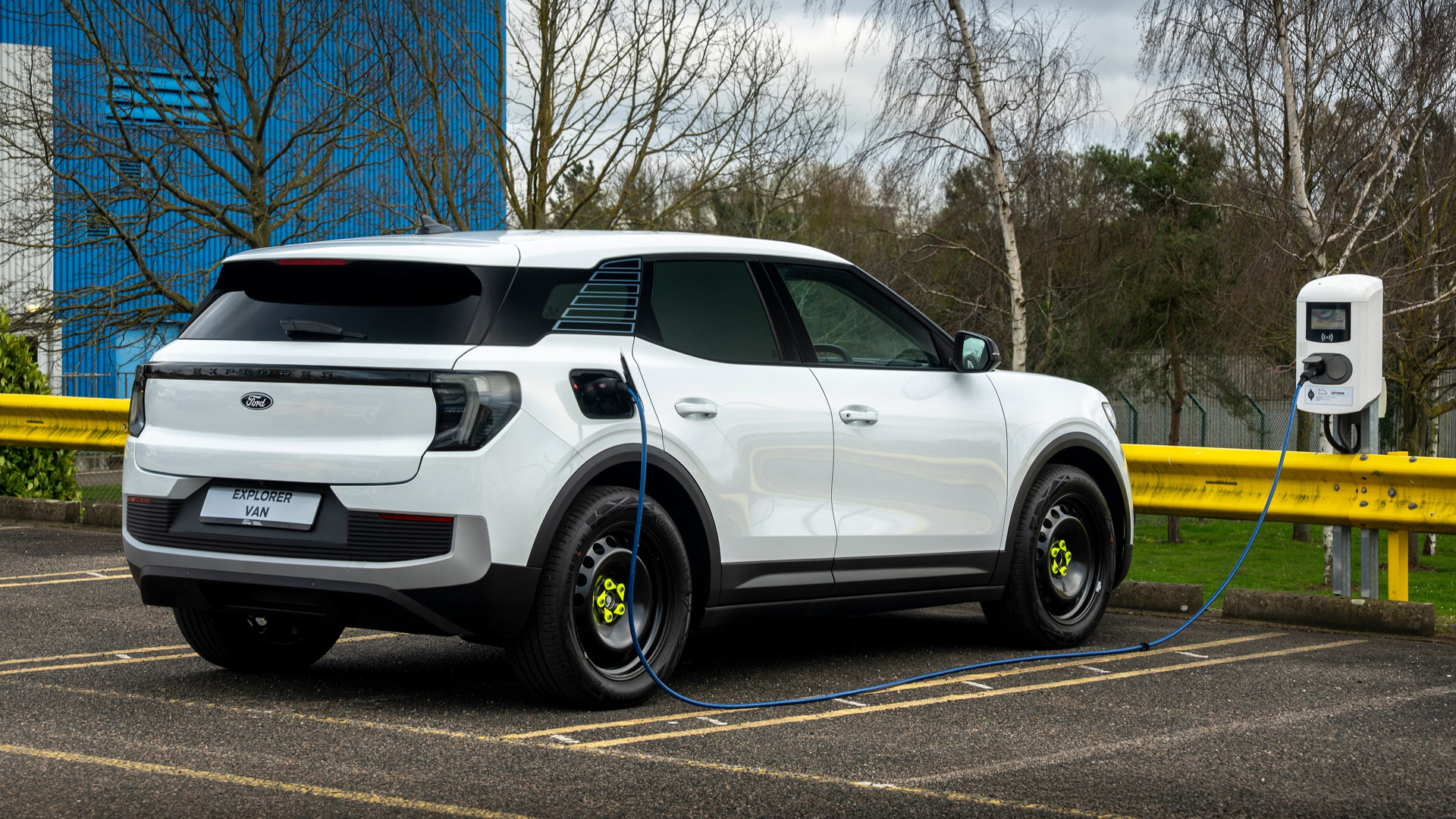 2026 Ford Explorer Van