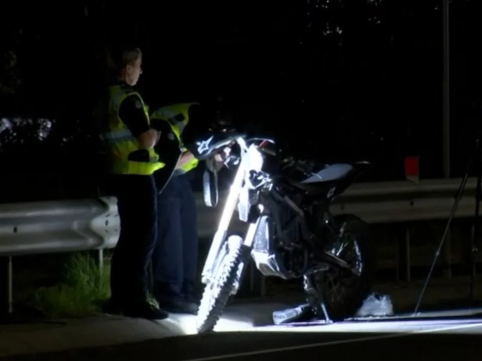 Both drivers of the cars stopped at the scene Picture: 7News