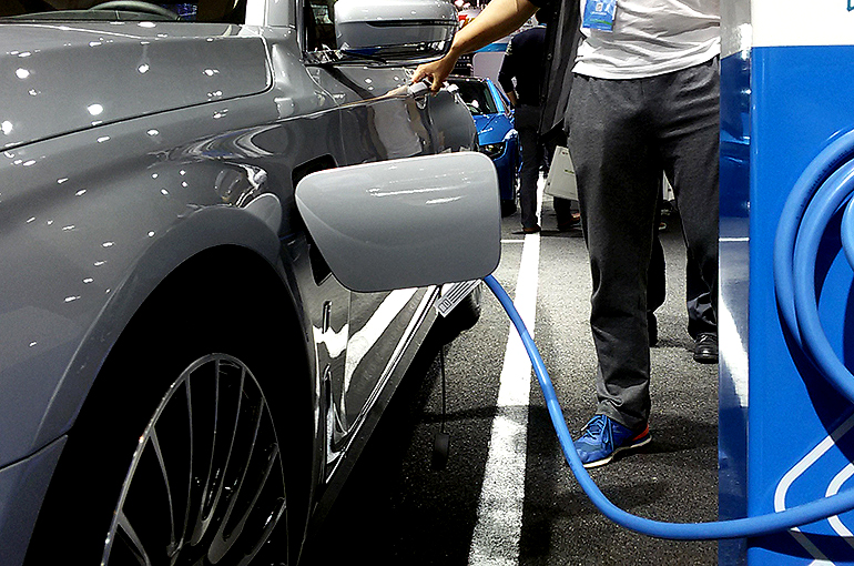 Chinese EV Startups’ Sales Rebound in March