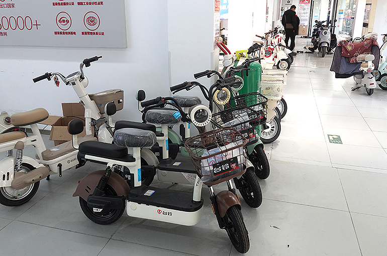 Chinese E-Bike Makers Hike Prices as Subsidies End, Material Costs Climb