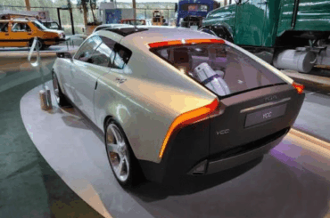 The 2004 Volvo YCC (Your Concept Car), the concept where Volvo told the ladies to go wild with their idea of a perfect car for modern businesswomen. It featured dent-proof bumpers, a sealed hood and easy to clean materials inside, among other quirky features.